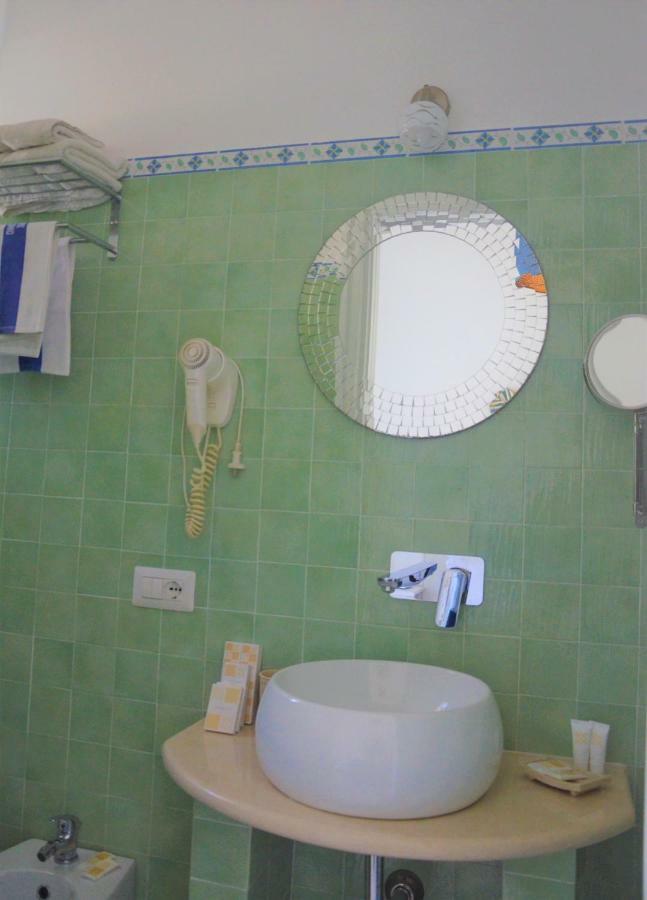 Hotel Guarracino Capri Exteriör bild